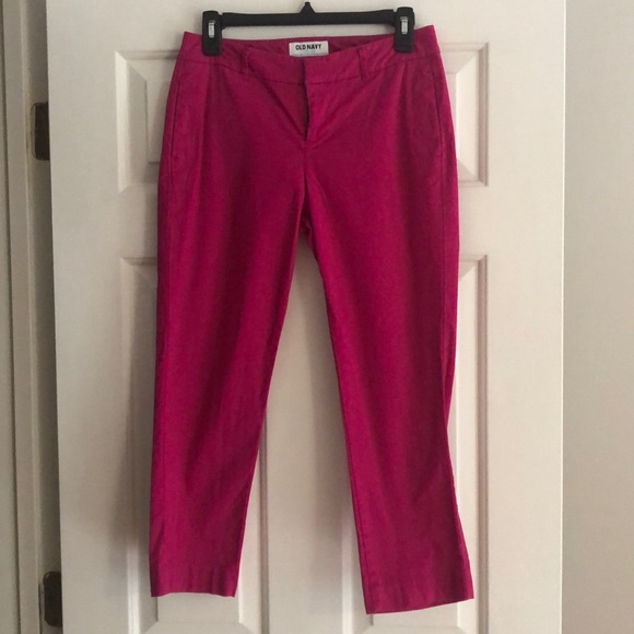 Old Navy Pants - Old Navy cropped pants